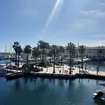 Coeur Marina Climatise Terrasse Parking Frejus
