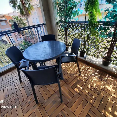 Апартаменты Coeur Marina Climatise Terrasse Parking *